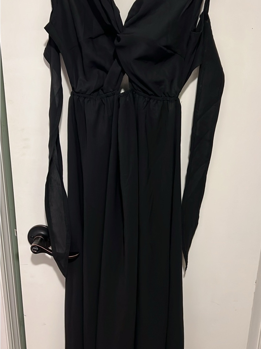 SHEIN Black Long-Sleeve Twist-Waist Maxi Dress